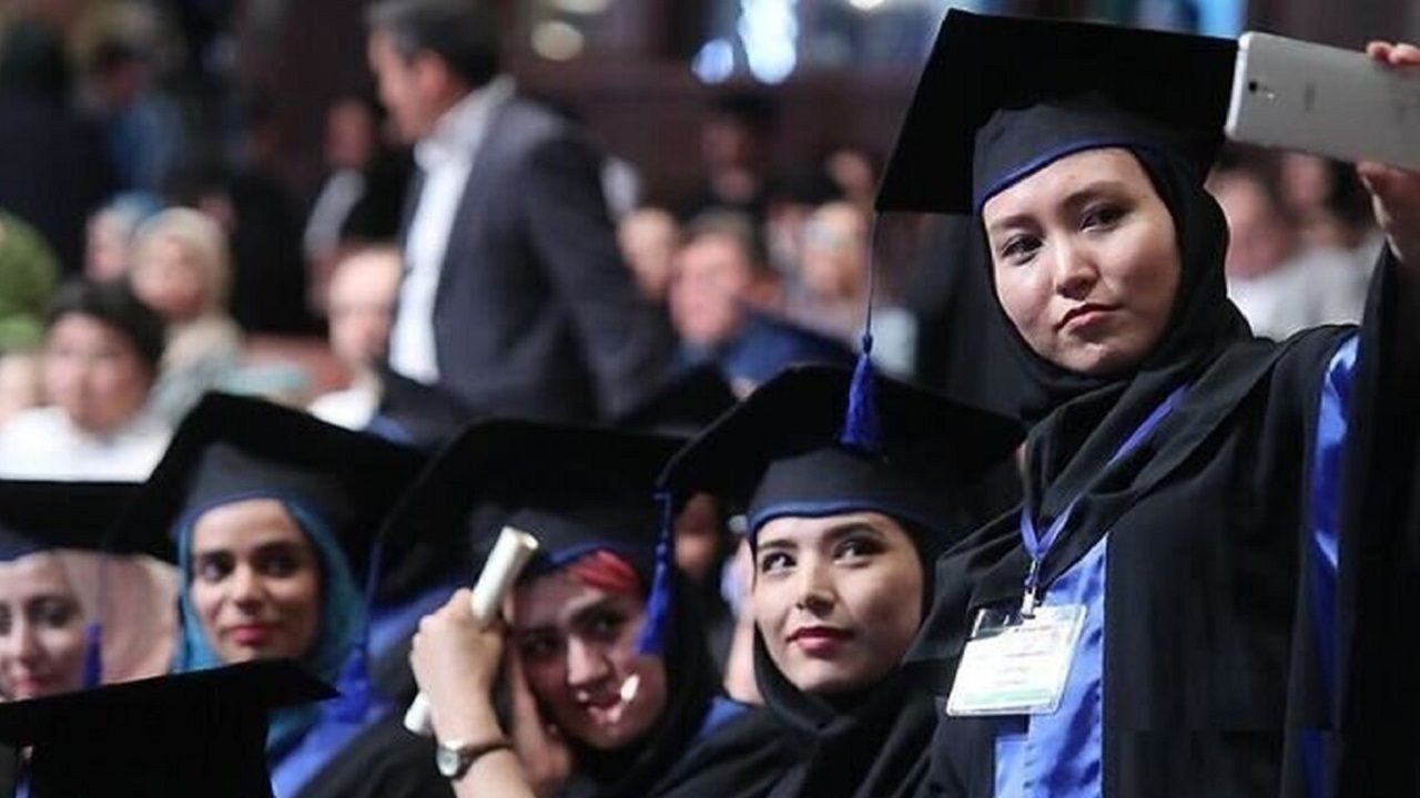 ۹۸ درصد دانشجویان شهریه پرداز هستند / گردشگران تحصیلی ۲۵۰ برابر یک توریست ارزآوری دارند