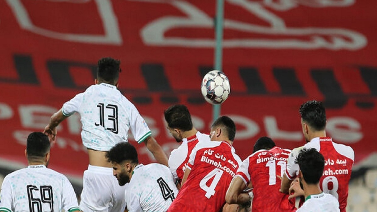 عالیشاه کاپ قهرمانی سوپرجام پرسپولیس را بالای سر برد + فیلم