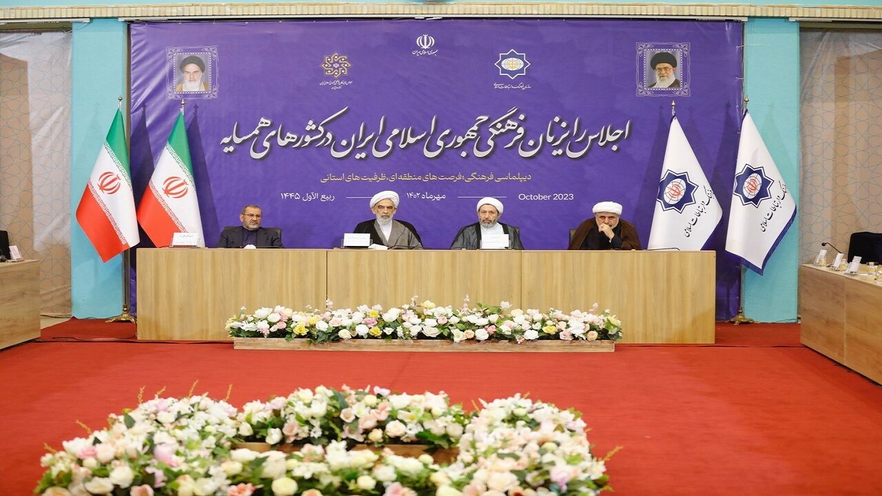 تمدن‌سازی بدون کشور‌های همسایه امکان‌پذیر نیست