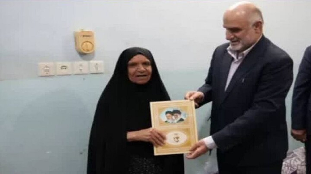 نسل جوان و نوجوان باید با فداکاری‌های دوران دفاع مقدس آشنا شوند