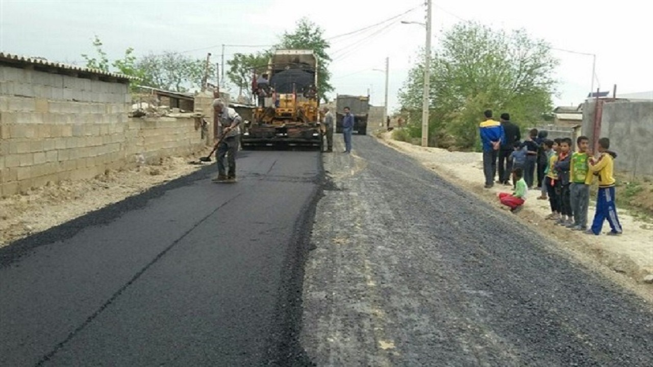 آسفالت ۱۳۰ هزار مترمربع معبر روستایی در شیروان