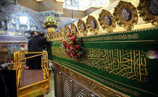 ضریح مطهر حضرت فاطمه معصومه (س) گل آرایی شد+تصاویر