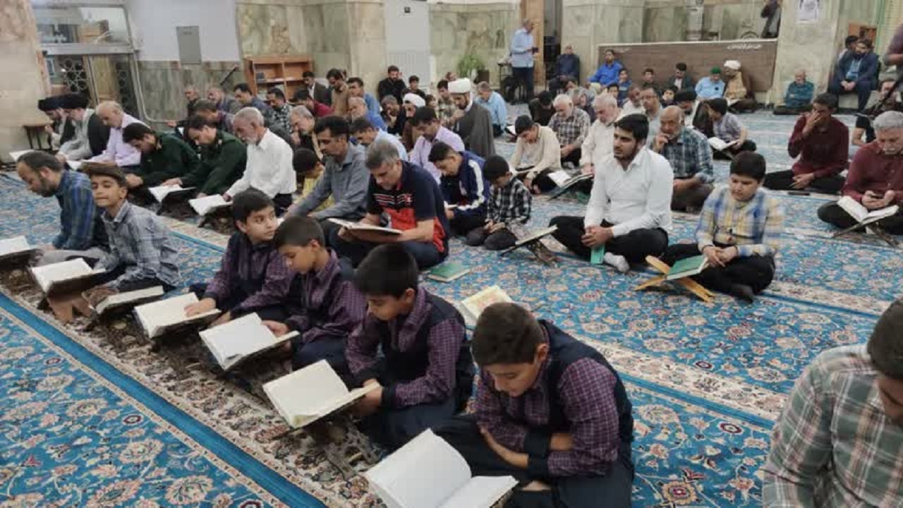 برگزاری محفل انس با قرآن در بافق