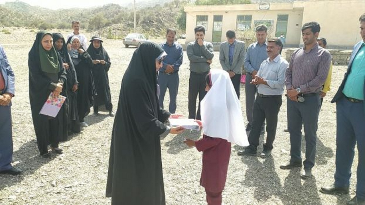 تحصیل ۸۴۰ دانش آموز در مدارس عشایری هرمزگان
