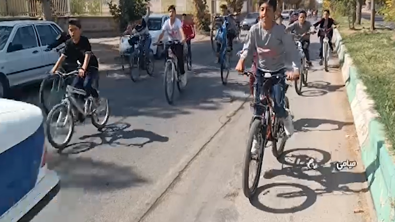 همایش دوچرخه سواری دانش آموزان در میامی