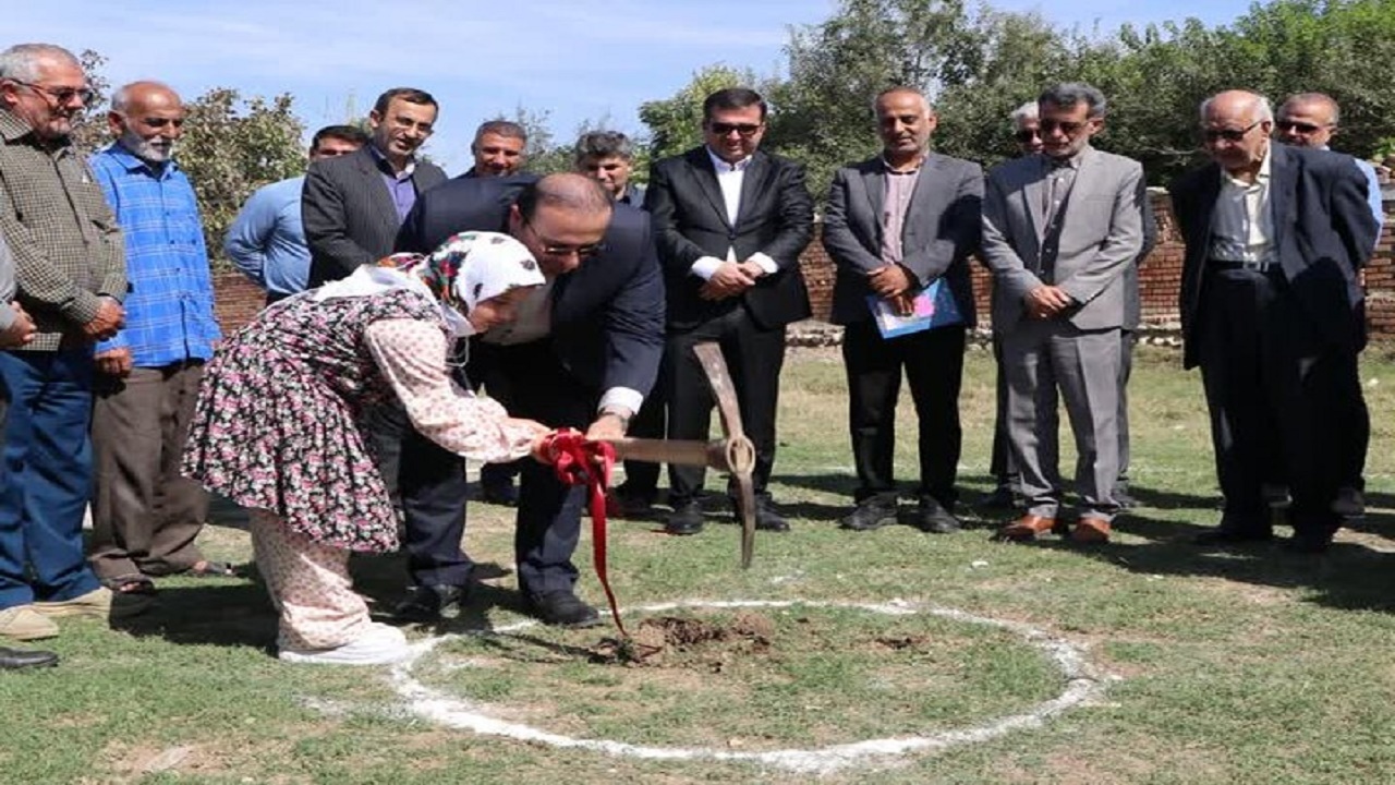 کلنگ زنی ساخت مدرسه خیرساز در کردکوی