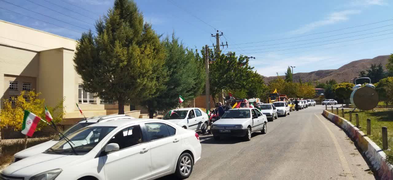 برپایی رژه خودرویی همزمان با پیروزی فلسطین در عملیات &laquo;طوفان الاقصی&raquo;