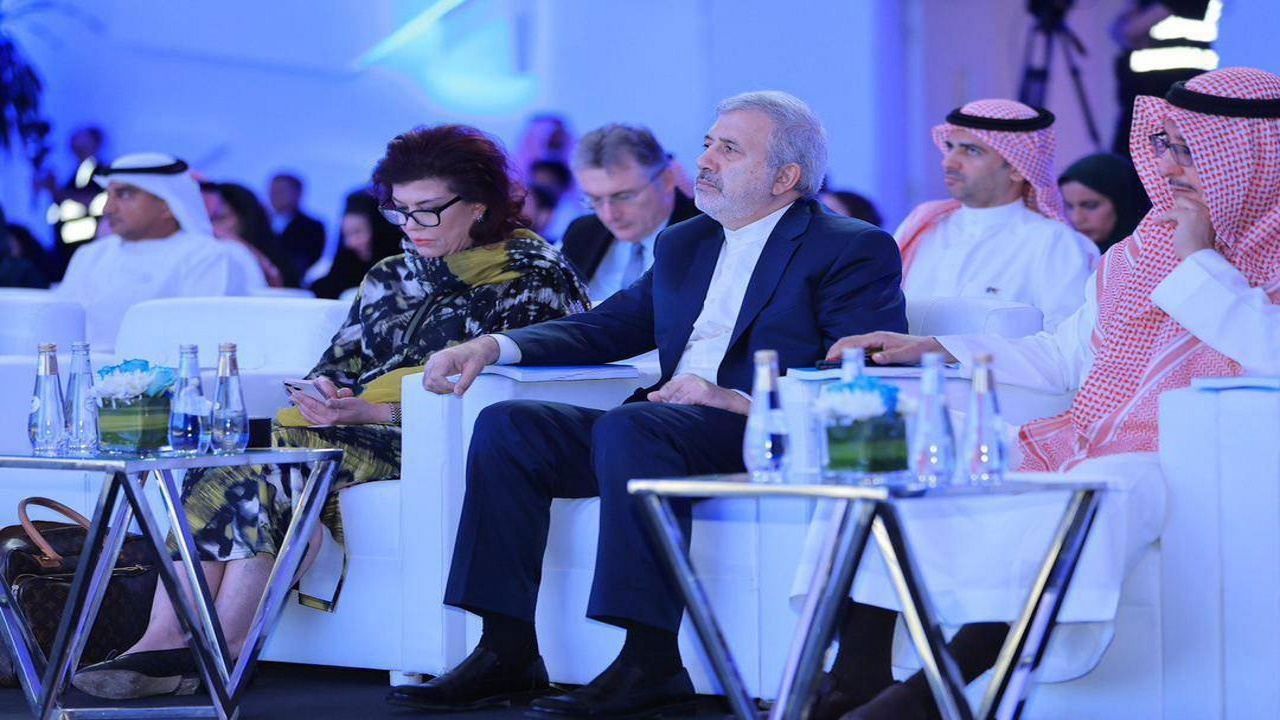 حضور سفیر ایران در عربستان در نشست مرکز مطالعات نفت ملک عبدالله