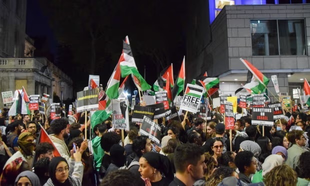 انگليسي ها از فلسطين حمايت كردند
