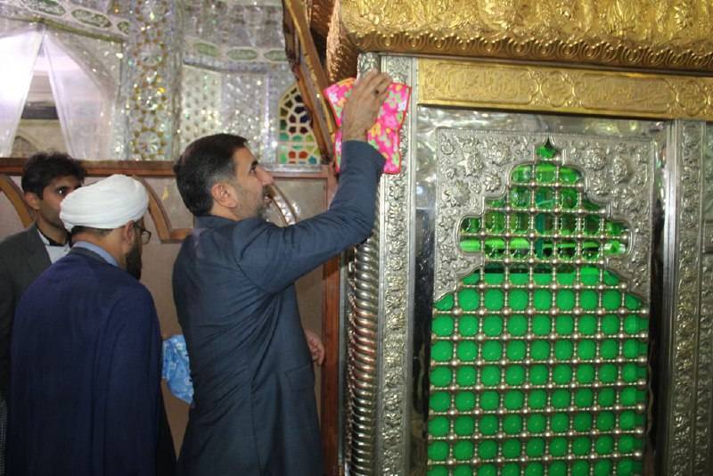غبارروبی و عطرافشانی
