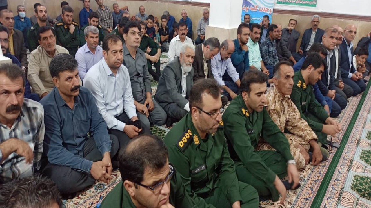 دیدار فرمانده سپاه فتح کهگیلویه و بویراحمد با خانواده شهدای امنیت در بهمئی