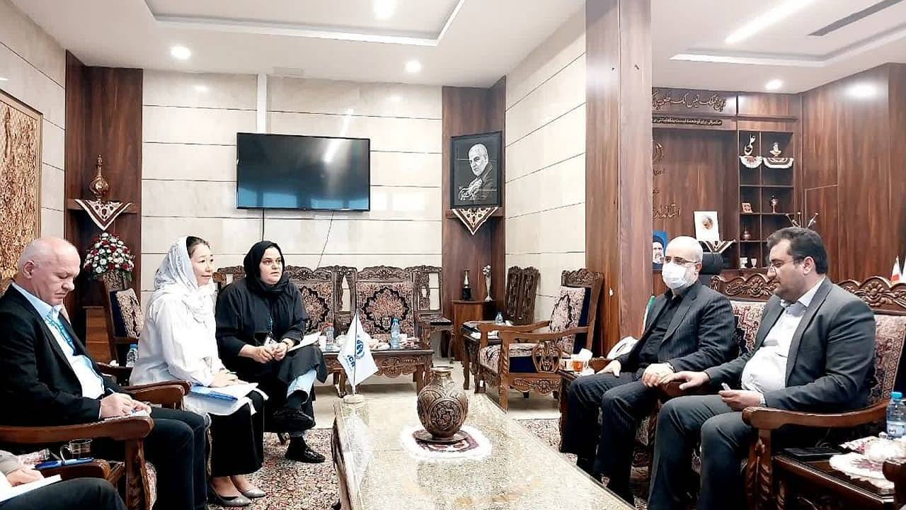 تاکید استاندار کرمان بر توجه سازمان‌های جهانی به آموزش و بهداشت پناهنده‌ها