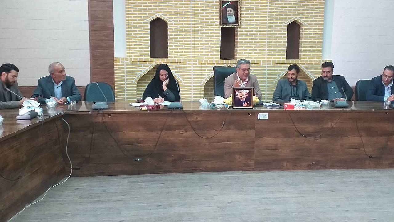 هر خانه باید به یک کارگاه تولیدی کوچک مبدل شود
