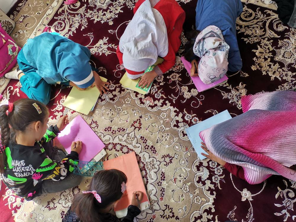 دانش آموزان