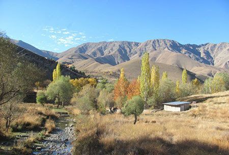 روستای سرزیارت محیطی بکر برای گشت و گذار