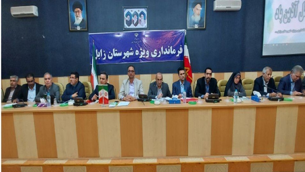 استقبال کم نظیر بهره برداران سیستان از میز خدمت جهادی و بررسی مشکلات کشاورزان