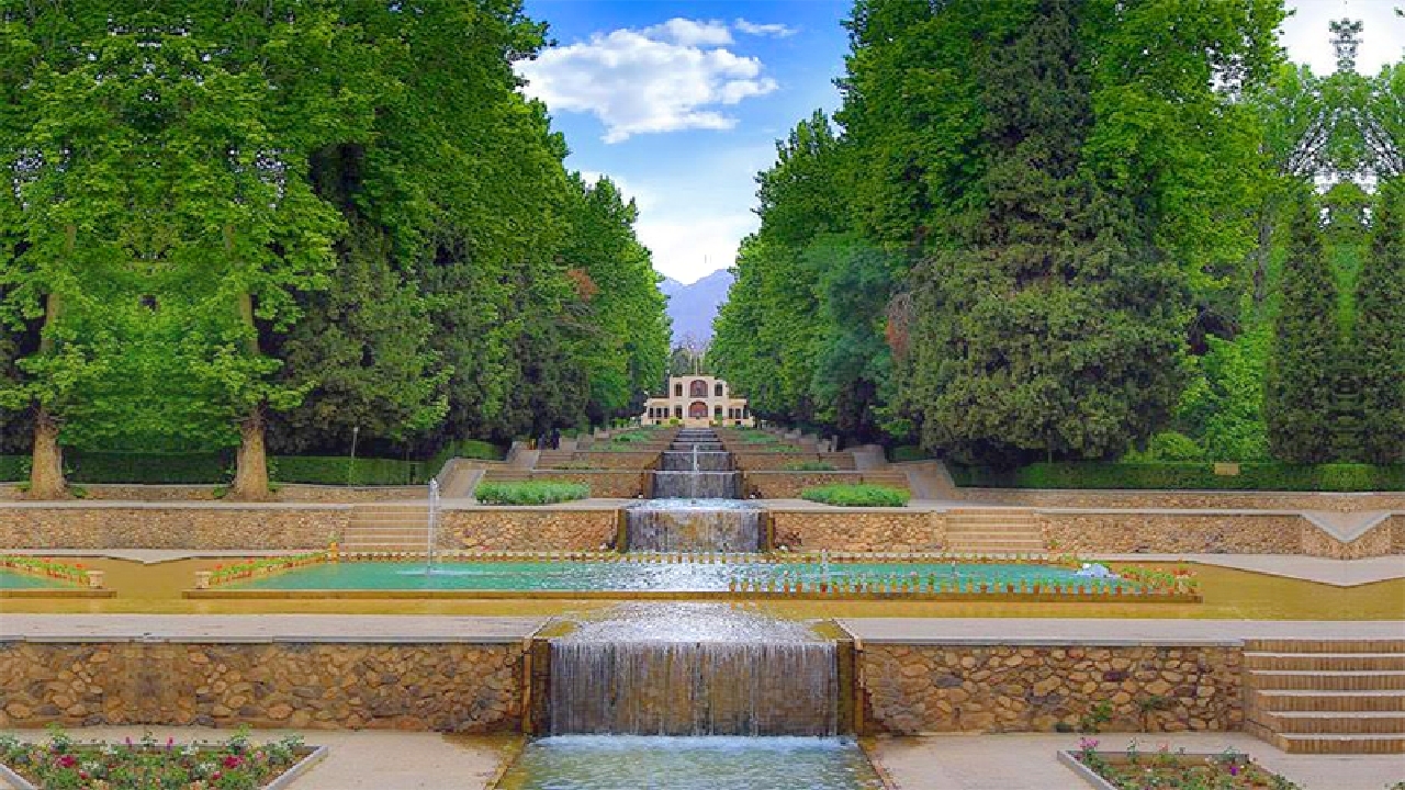 بهشتی در دل کویر به نام شاهزاده ماهان+ فیلم