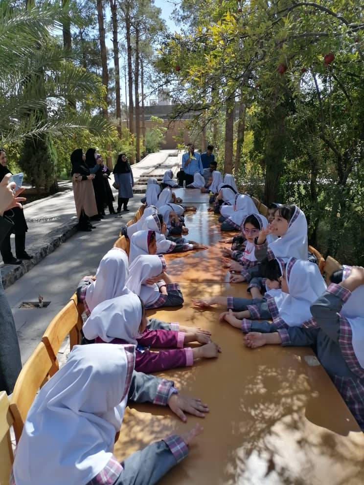 باغ موزه هرندی کرمان میزبان کودکان علاقمند به میراث‌فرهنگی شد