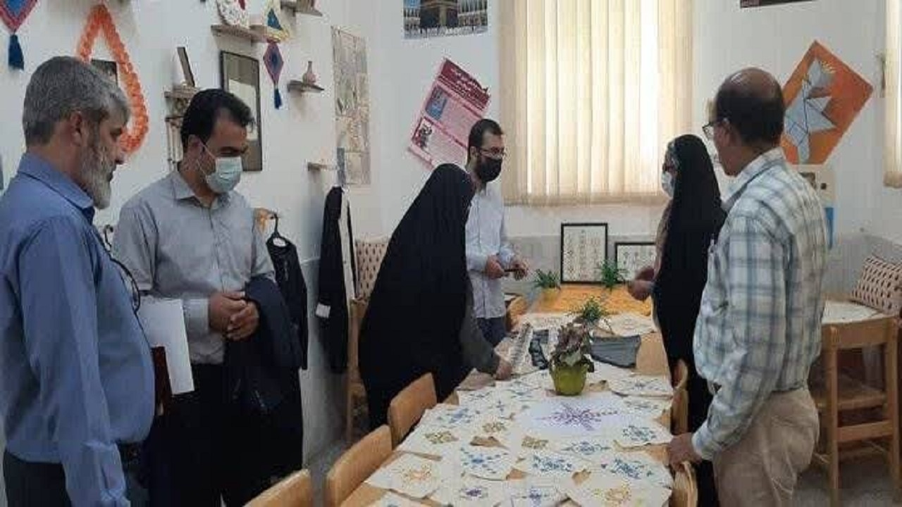ایجاد اشتغال خانگی برای بیش از ۱۰۰ نفر در کتابخانه