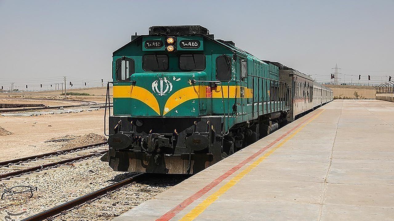 آغاز پیش‌فروش بلیت قطار‌های مسافری آبان ماه