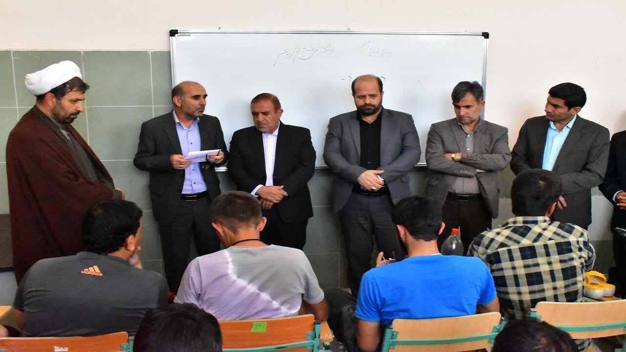 بازدید معاون وزیر آموزش و پرورش از زندان مرکزی یاسوج