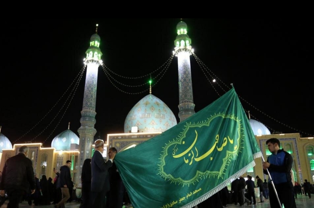 عرض تسلیت به ساحت امام زمان (عج) همزمان با شهادت امام یازدهم در مسجد جمکران