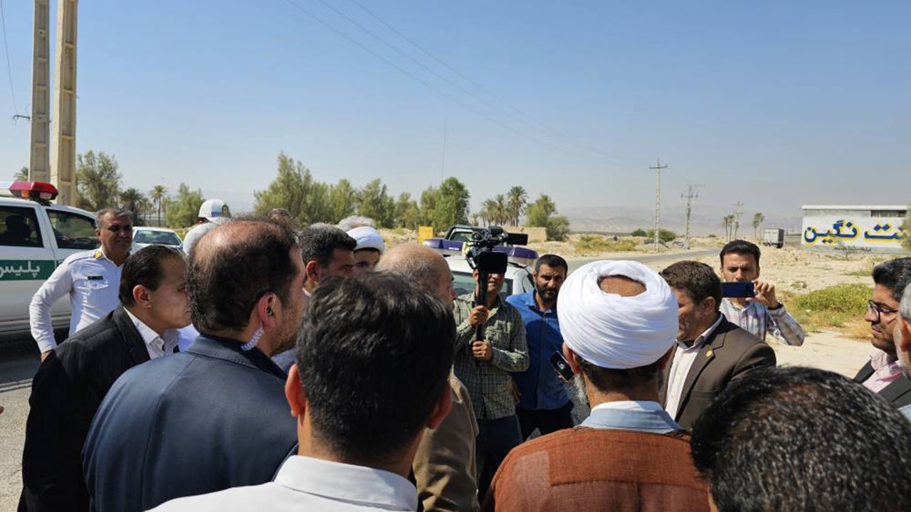 وزیر کشور از بیمارستان شهرستان قیروکارزین بازدید کرد