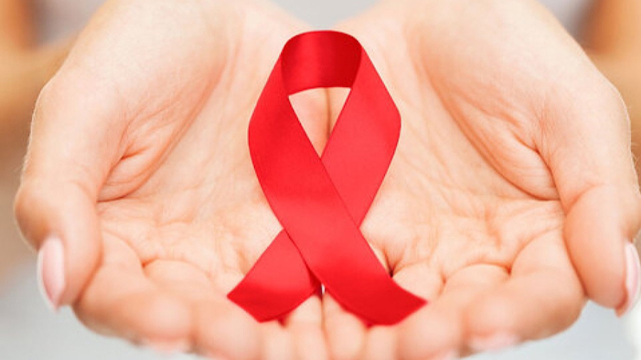 آخرین وضعیت بروز HIV در کشور/ هیچ ابتلایی بر اثر انتقال فرآورده‌های خونی ثبت نشده است
