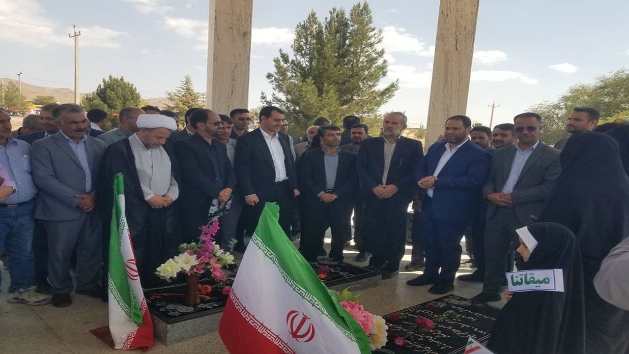وزیر آموزش و پرورش وارد بوانات شد