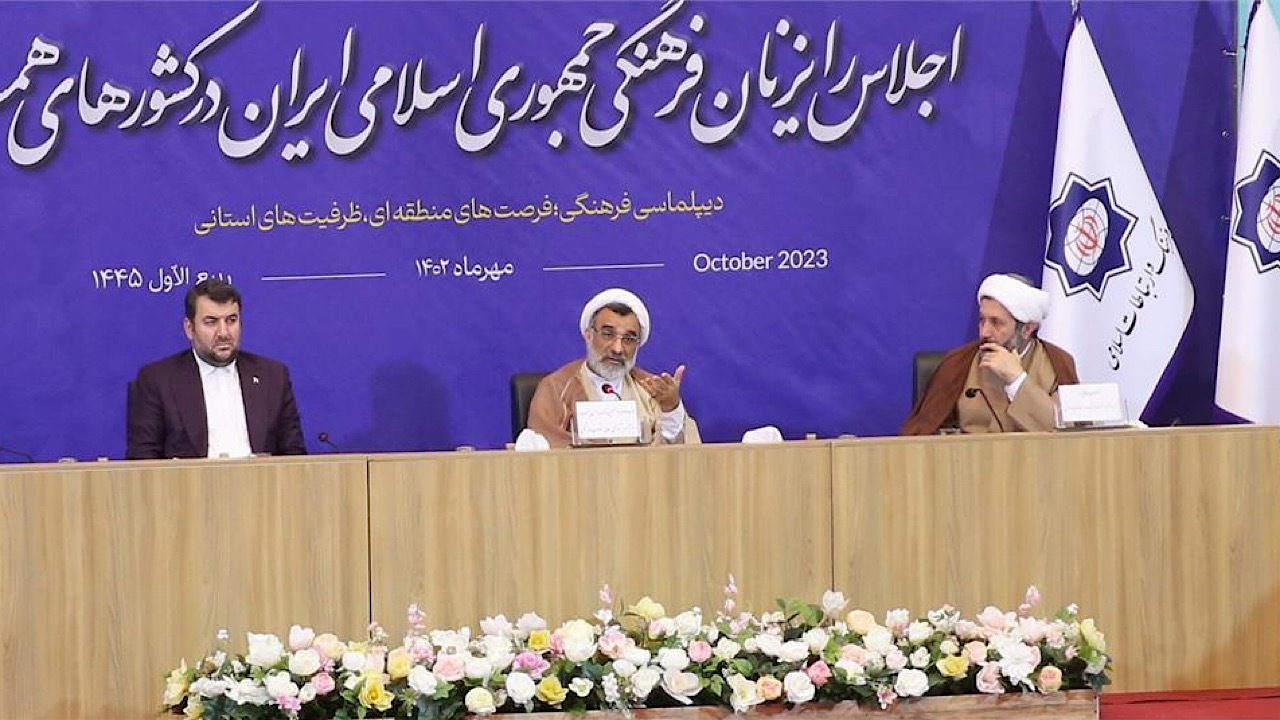 فرهنگ با نگاه حکمی و حکمرانی به موفقیت می‌رسد