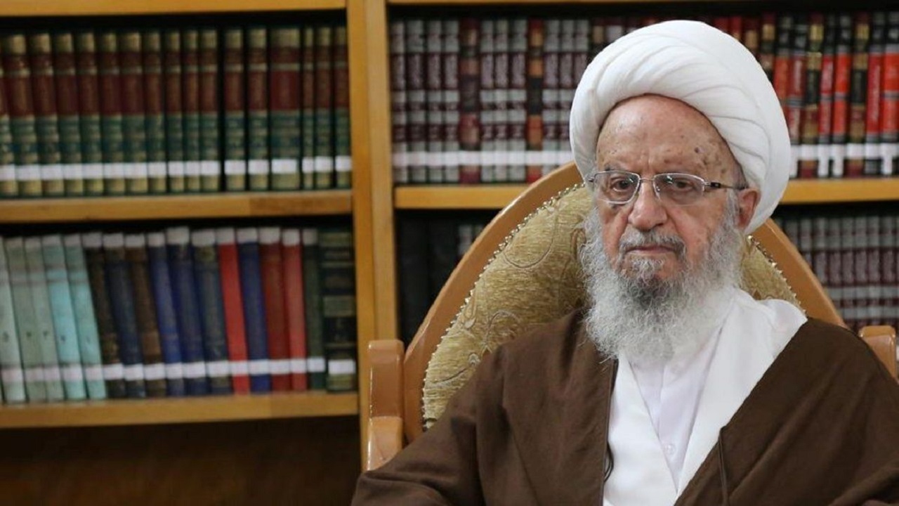 مقلدان مجاز به دادن یک سوم سهم‌ امام‌ به فلسطین هستند
