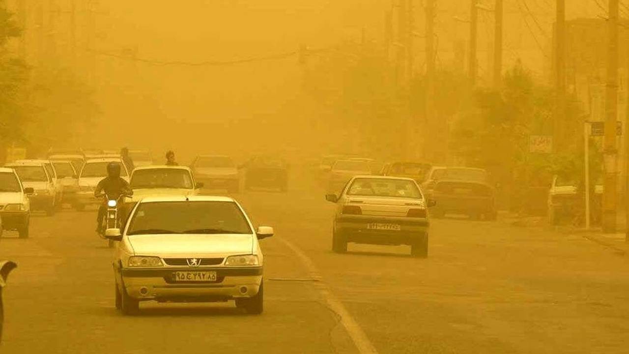 هوای فهرج در وضعیت خطرناک /گرد و غبار تا شنبه ادامه دارد
