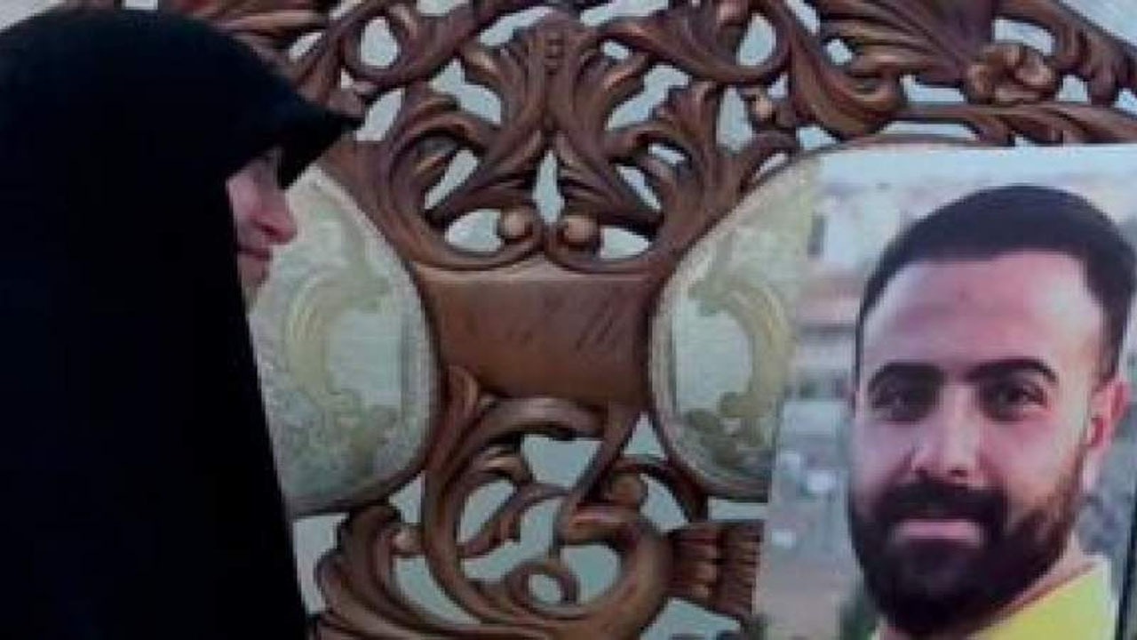 ضربه خوردن از خودی دردآور است