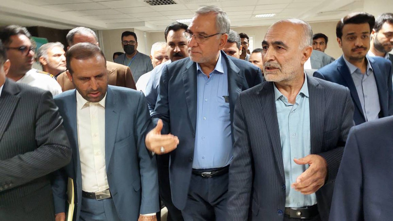 بهره برداری از بیمارستان ۱۸۴ تختخوابی فسا با حضور وزیر بهداشت