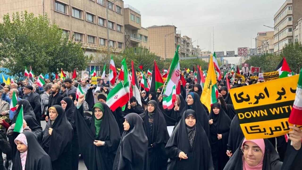 حضور مردم تهران در راهپیمایی حمایت از فلسطین + فیلم