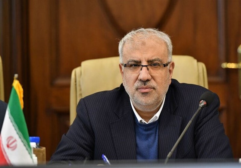 ۳ میلیون و ۳۰۰ هزار بشکه نفت تولید می‌کنیم