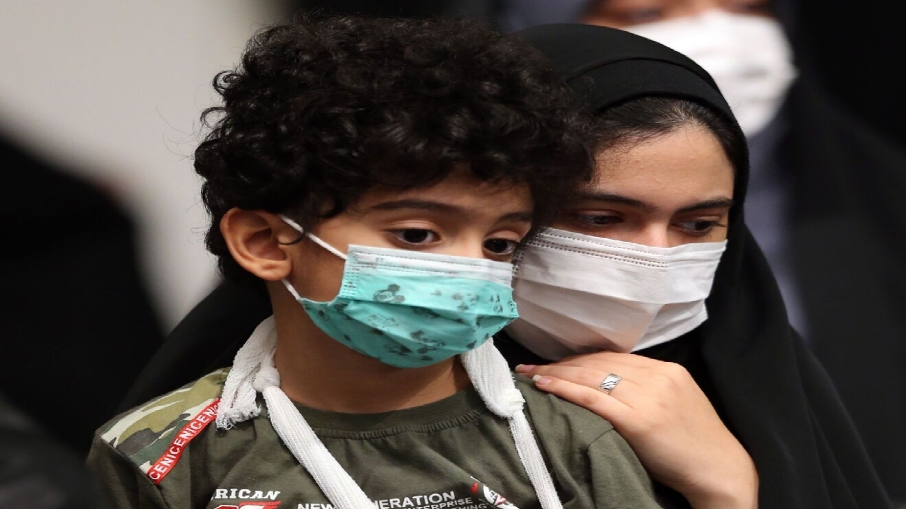 حضور نماینده رئیس‌جمهور در منزل شهید شاهچراغ در روز تولد آرتین