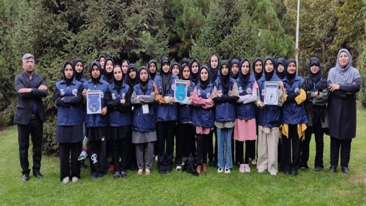 کسب ۱+۵ پرچم افتخار توسط دانش آموز خبرنگاران دختر سیستان و بلوچستان