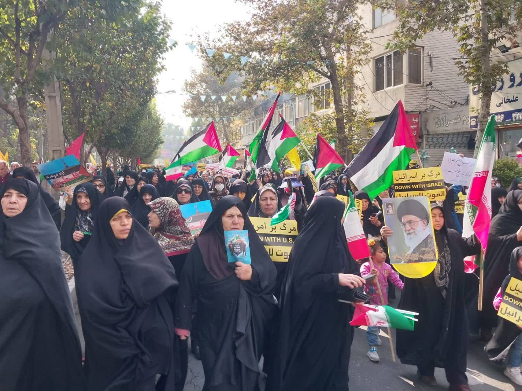 حضور بانوان در راهپیمایی