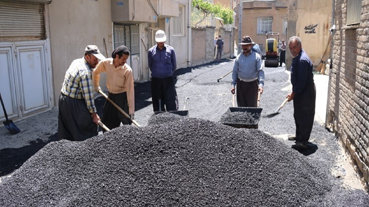 انجام ۲۰۰ هزار تن آسفالت ریزی در شهر کرمانشاه