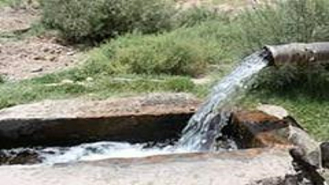 جمع آوری پمپ‌های غیر مجاز آب در تاکستان