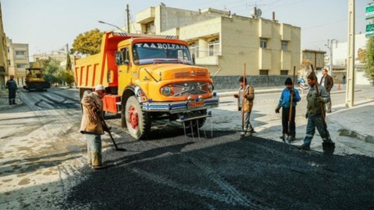 طرح آسفالت کشی در آبادان به کوی قدس رسید