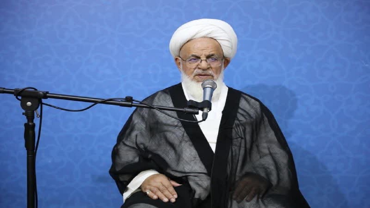 معلمان دانش آموزان را افرادی متدین و متفکر تربیت کنند/کشور نیازمند افراد اندیشه‌ورز است