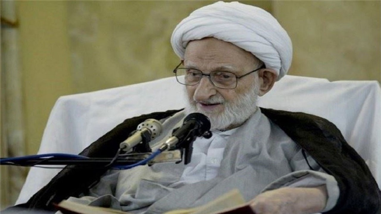 تأکید آیت الله بهجت (ره) بر توجه به مسائل مسلمانان جهان