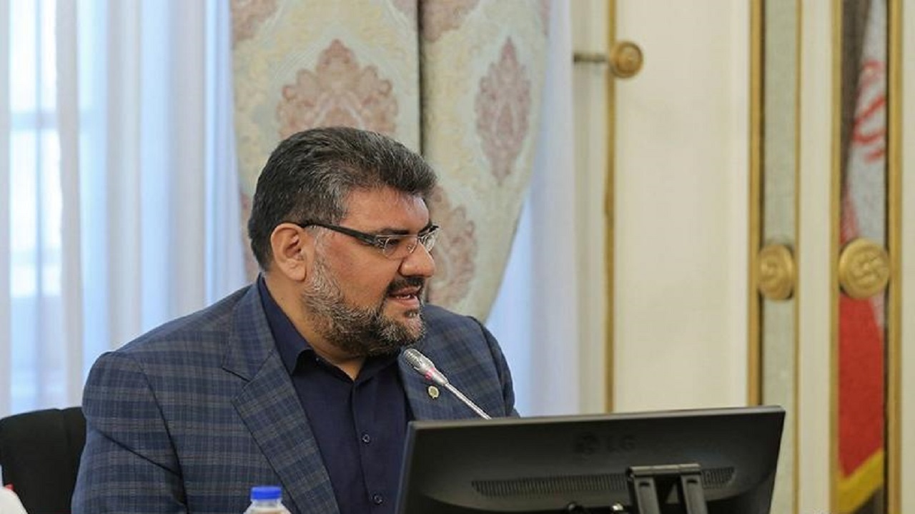 کسی به خاطر فقر نباید دغدغه وکیل داشته باشد