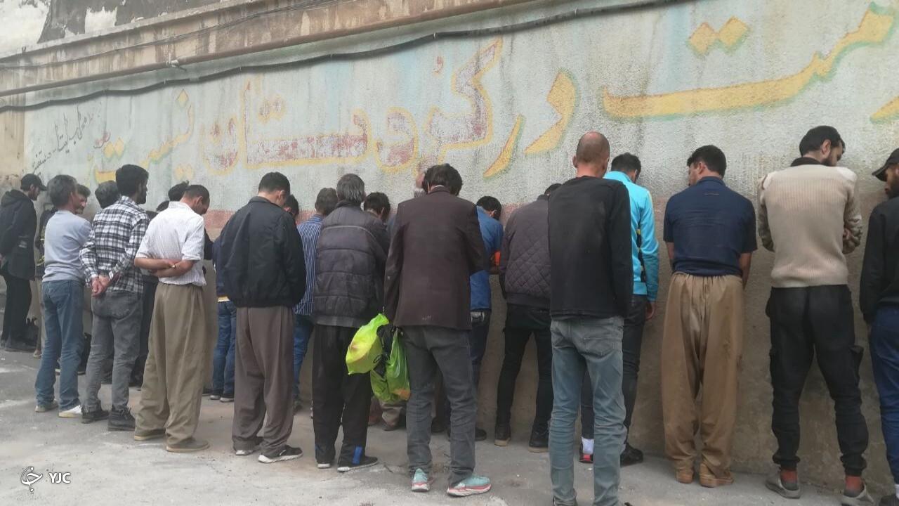 ۴۰ معتاد متجاهر در مهاباد جمع آوری شدند