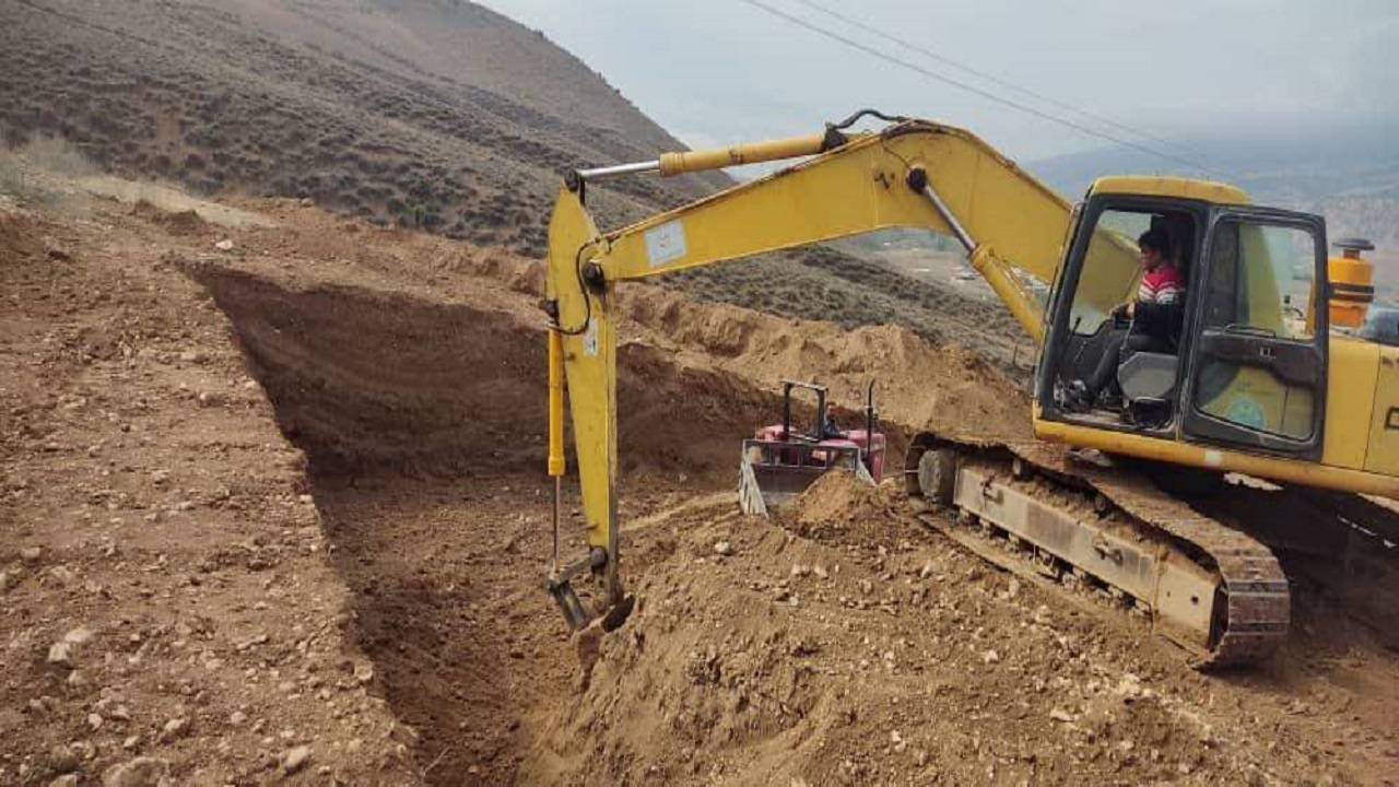 آغاز عملیات اجرایی احداث مخزن ذخیره آب در آزادشهر