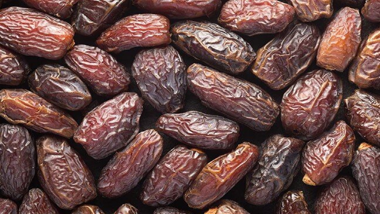 برداشت بیش از ۴۱ هزار تن خرما در آبادان