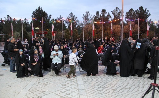 حضور در مراسم یادواره حضور در مراسم یادواره
