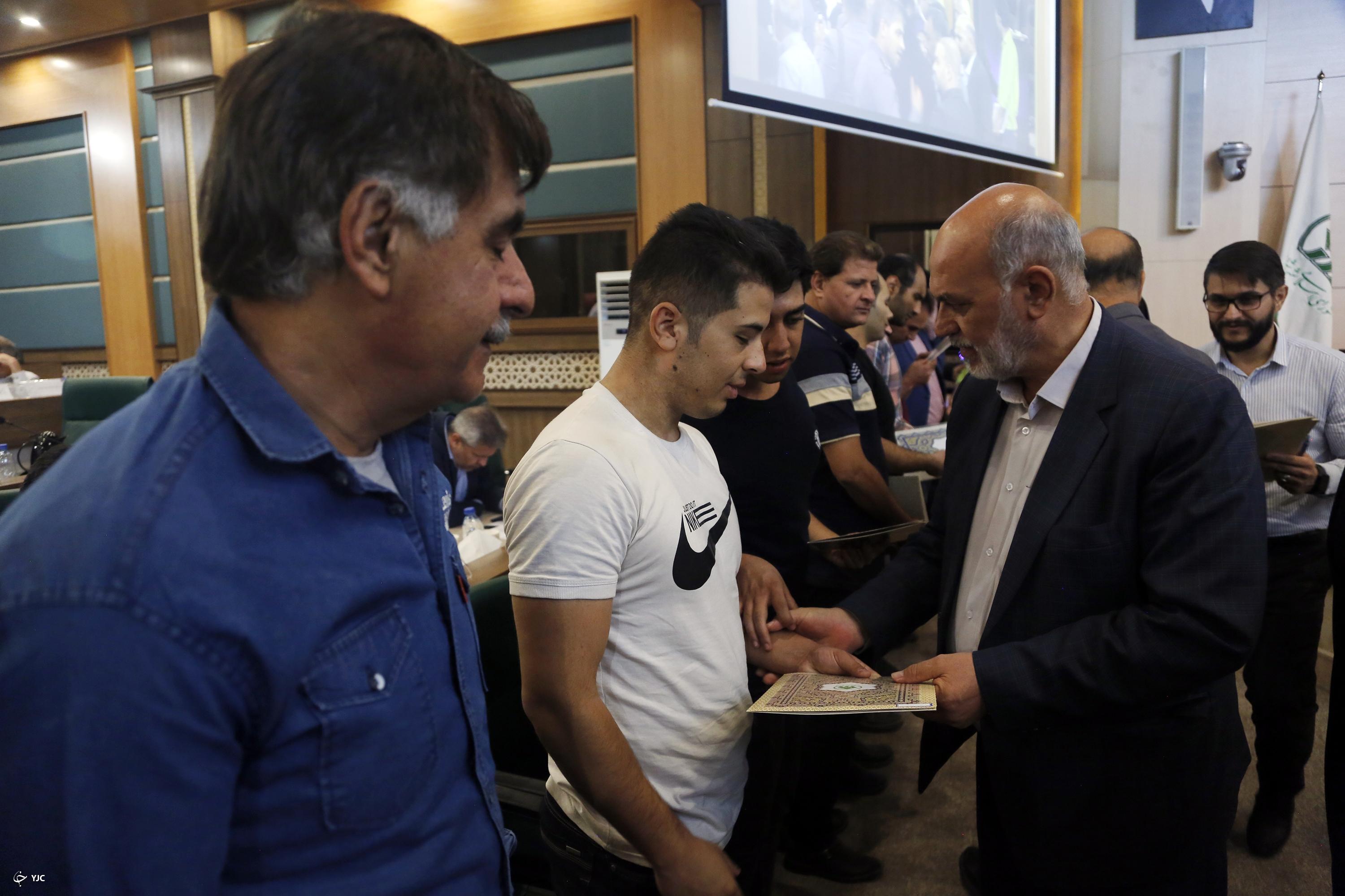 تجلیل شهرداری و شورای اسلامی شهر شیراز از روشندلان ورزشکار